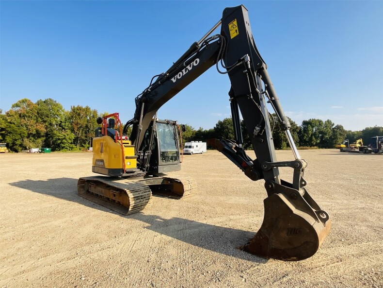 2020 VOLVO Excavator ECR145EL