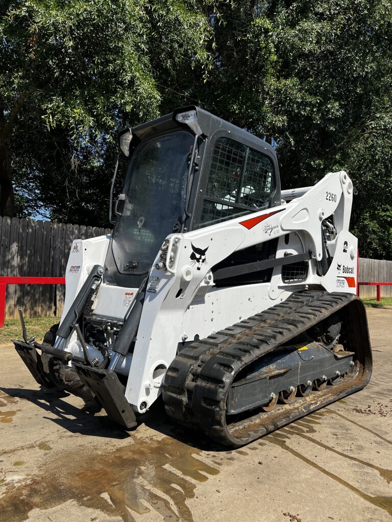 2022 Bobcat T740 Compact Track Loader